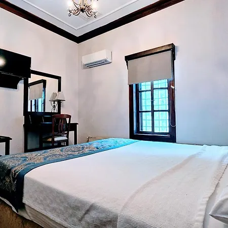 Otantik & Otel 4*