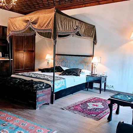 Hotel Otantik & 4*