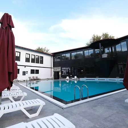 Hotel Otantik &