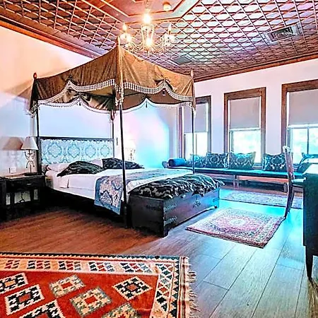 Hotel Otantik & 4*