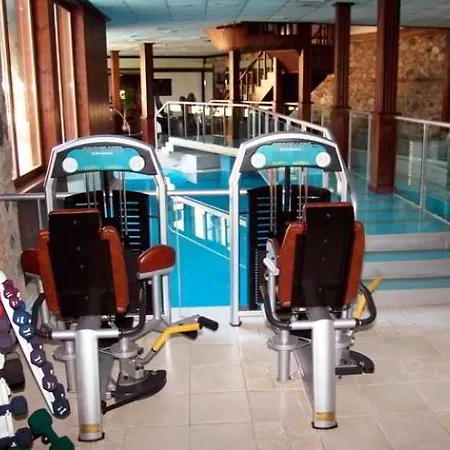 Hotell Otantik & 4*