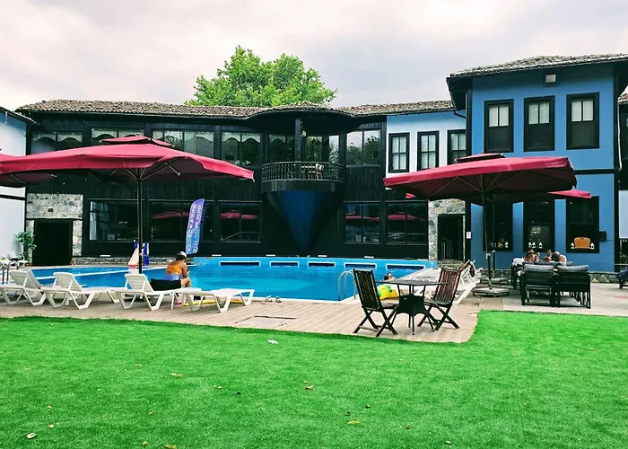 Otantik & 酒店 伯萨